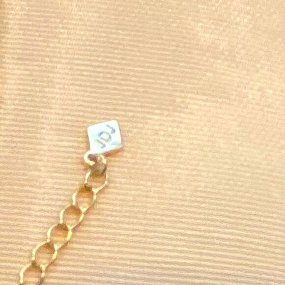 JOY DRAVECKY LOOKIN' FINE NECKLACE w/GREEN (Emerald) CUBIC ZIRCONIA STONES NWOT - Picture 9 of 9